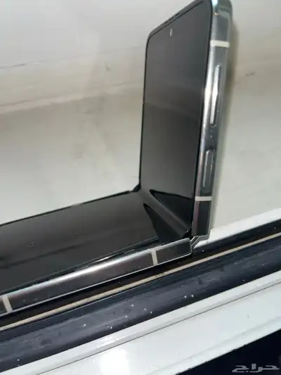 جوال جالكسي زد فليب Samaung Galaxy Z Flip 5 2