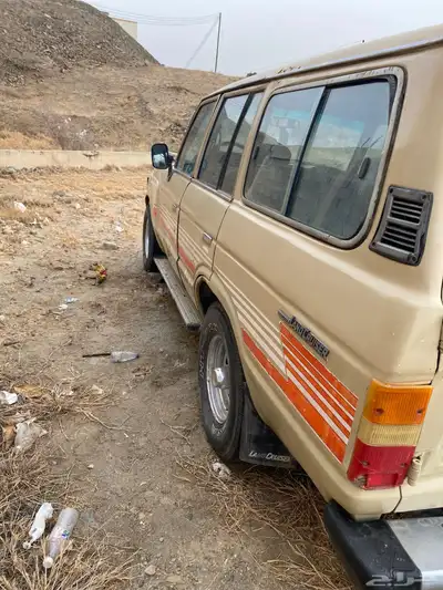 لاندكروزر خليجي موديل 85 4