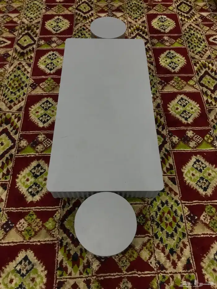 طاولات للبيع نظيفه جدا لم تستعمل 0