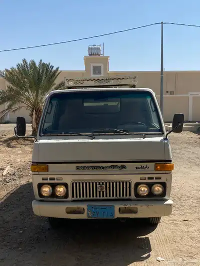 وايت دايهاستوا موديل 82 نظيف مقاس 3 طن 0