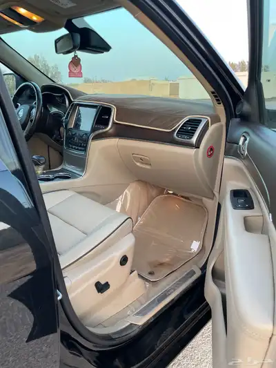 جراند شيروكي بانوراما 8V مالك اول فل كامل 2015 15