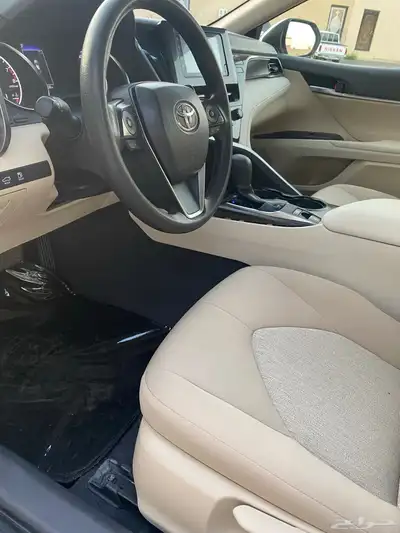 كامري LE م 2022 4
