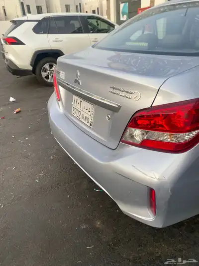 ميتسوبيشي للبيع ماشيه 135 الف 0