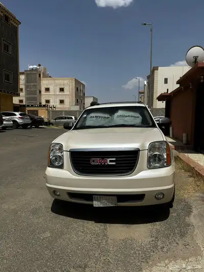 جمس يوكن 2009 نظيف 1