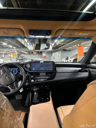 لكزس es350 2023 10