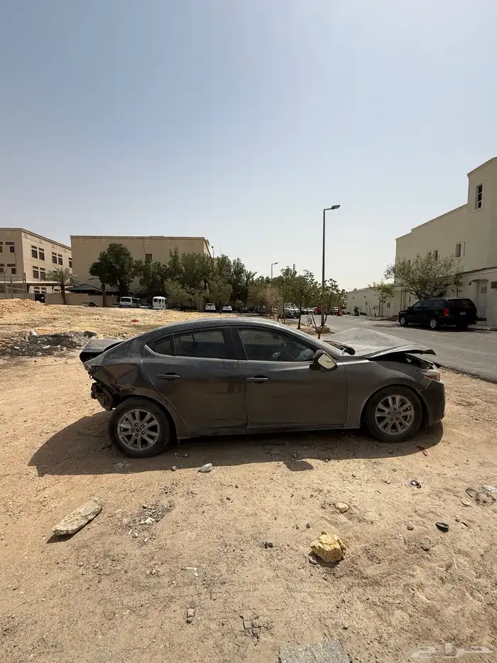 مازدا 3 2019 مصدوم 8