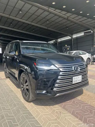 لكزس LX600 موديل 2024 فئةBB شبه الجديد 3