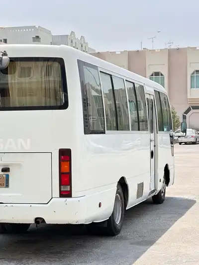 باص كوستر نيسان 30 راكب ديزل مخزن 8