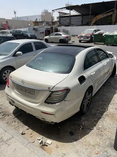 للبيع مرسيدس E200 1