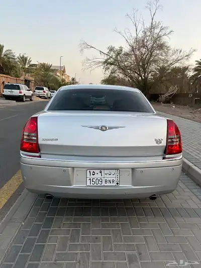 للبيع كرايسلر 2007 هيمي 8