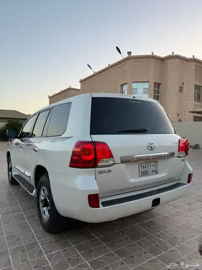 للبيع لاندكروزر جي اكس ار 14