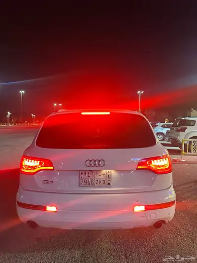 اودي 2012 Q7 10