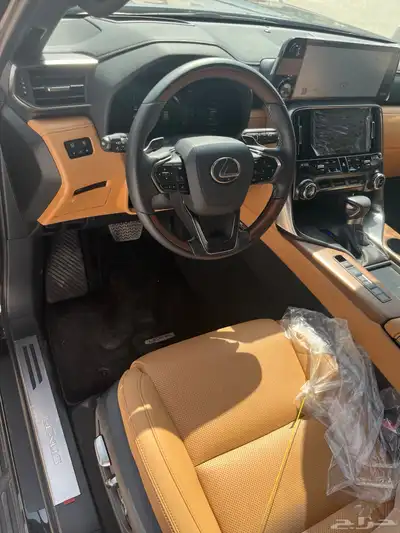 لكزس LX600 موديل 2024 فئةBB شبه الجديد 13