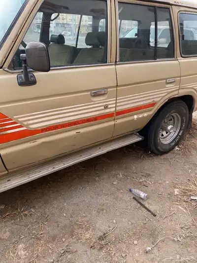 لاندكروزر خليجي موديل 85 2