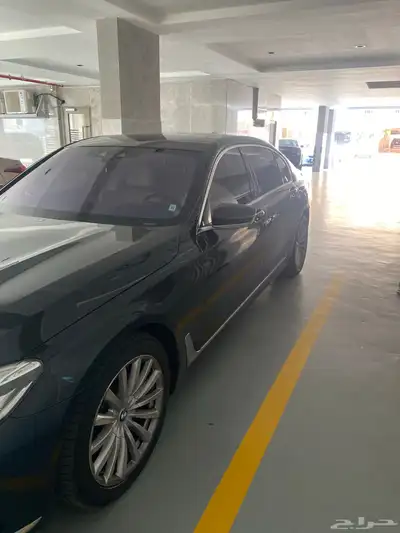 BMW 750بي ام فل كامل للبيع موديل 2016 5
