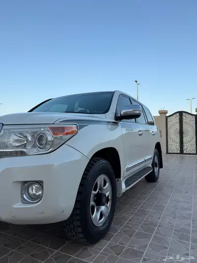 للبيع لاندكروزر جي اكس ار 1
