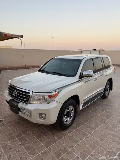 للبيع لاندكروزر جي اكس ار 9