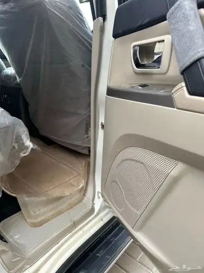 ميتسوبيشي باجيرو مخزن بحالة المصنع 26