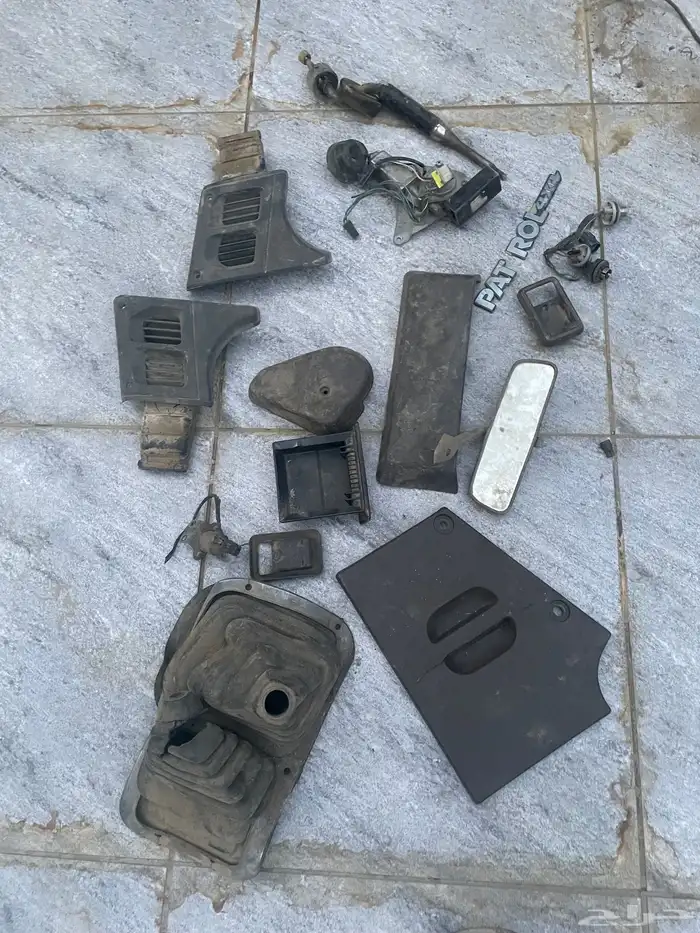 قطع غيار نيسان مستعمله من موديل 1989 997 7