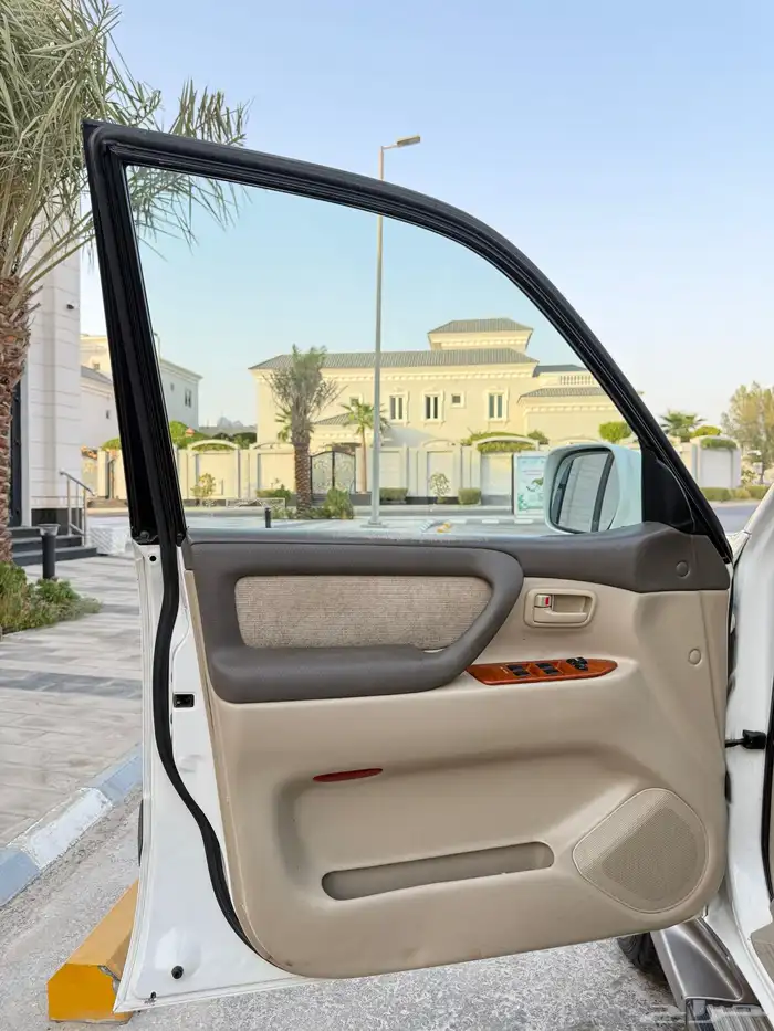 تويوتا لاندكروزر خليجي (وكاله) 24
