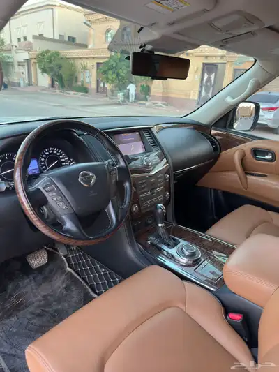 نيسان بلاتينيوم 2019 فل كامل سعودي ممشى قليل . 19