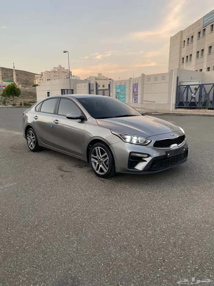 كيا K3 ( سيراتو ) بطاقة جمركية نظيفة جدا 3