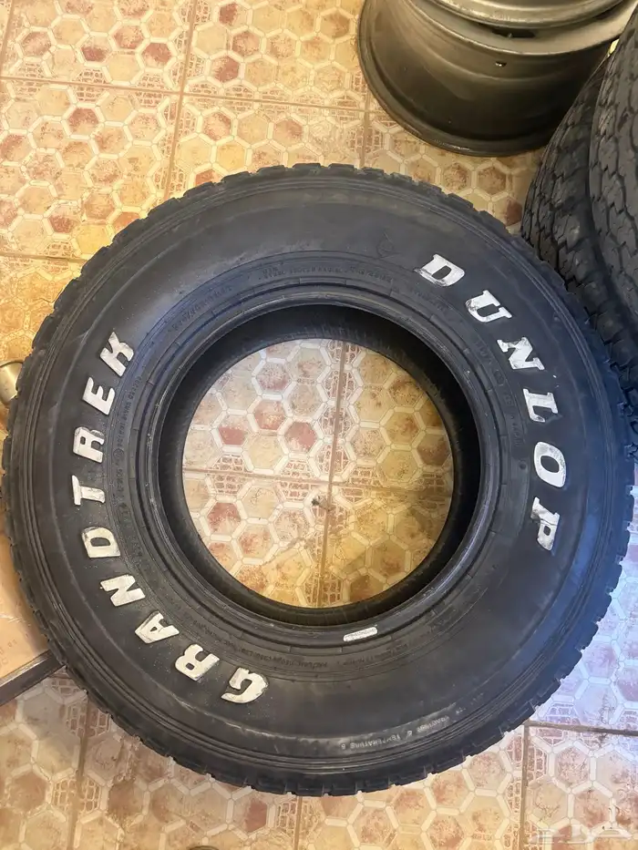 جنوط فتك و كفرات دنلوب للبيع سمح 0