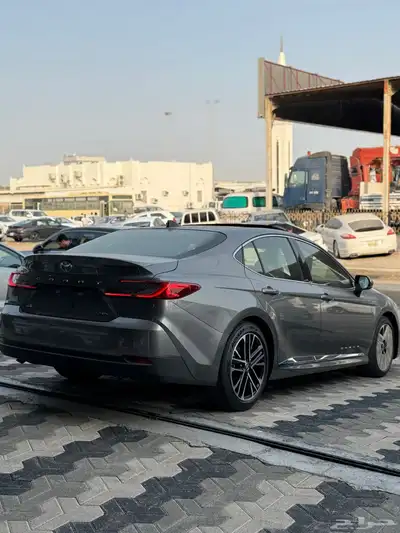 تايوتا كامري 2025 LE-HEV هايبرد اصفار اقل سعر بالسوق 3