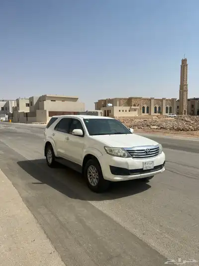 فورتشنر 2015 دبل نظيف بدي وكاله 4