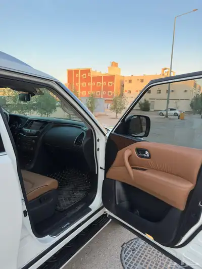 نيسان بلاتينيوم 2019 فل كامل سعودي ممشى قليل . 22