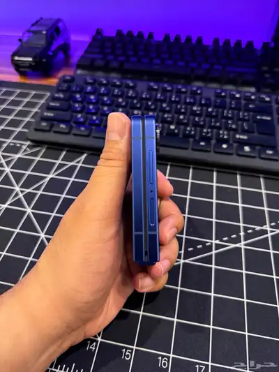 للبيع زد فلب 7 Z Flip 4
