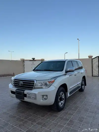 للبيع لاندكروزر جي اكس ار 0