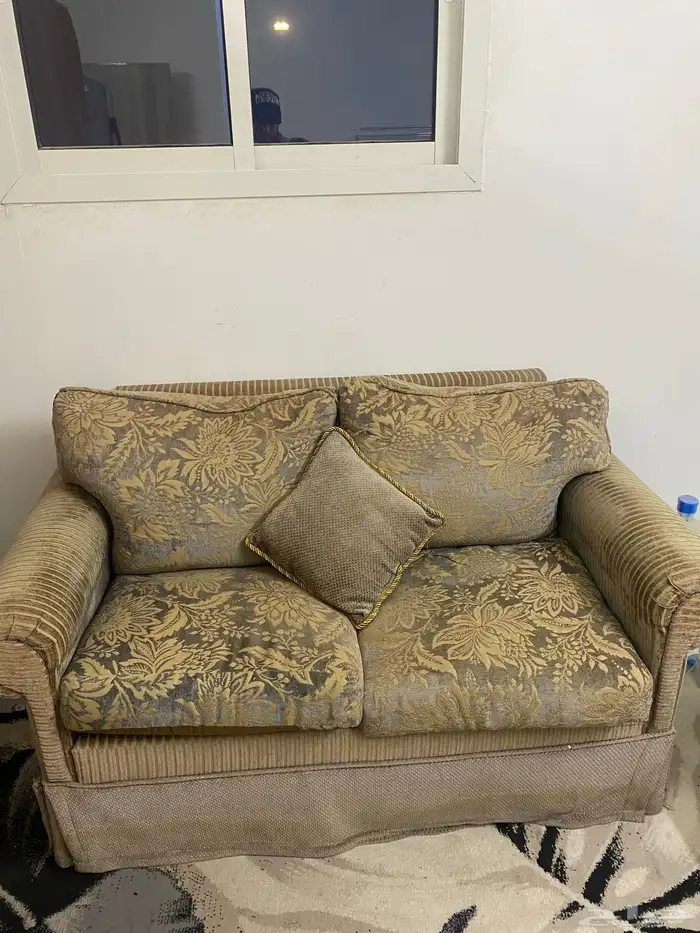 كنب للبيع 6 قطع لوجه الله 0