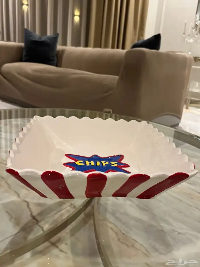 صحون تقديم شيبس وفشار للبيع نظيف جدا 2