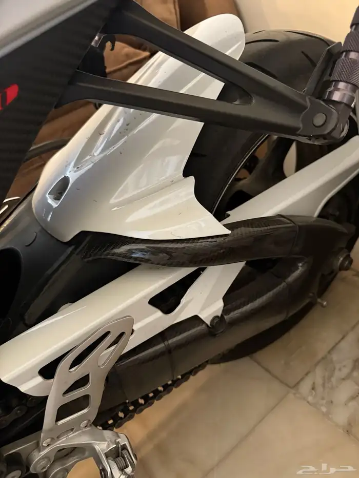 دباب سوزوكي 1000 موديل 2014 16