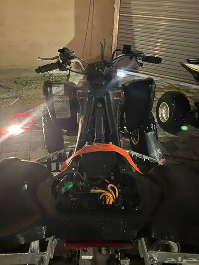 دباب اربع كفرات سزوكي زد 400 بلاك اديشن 6