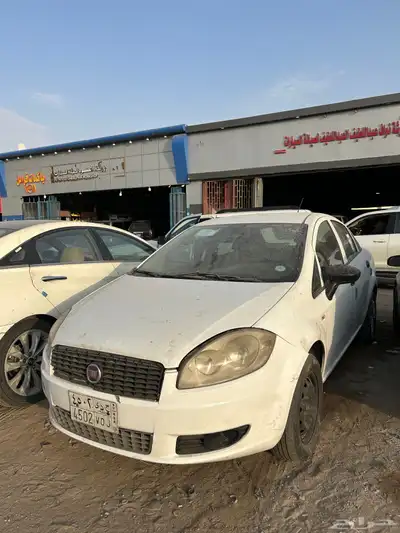 سياره فيات إيطاليه 0