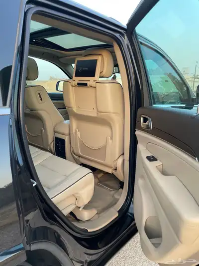 جراند شيروكي بانوراما 8V مالك اول فل كامل 2015 28