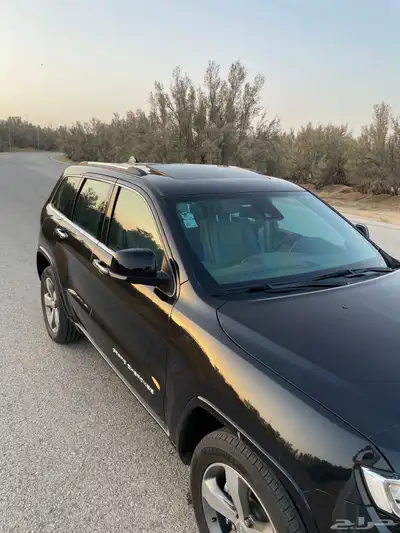 جراند شيروكي بانوراما 8V مالك اول فل كامل 2015 51