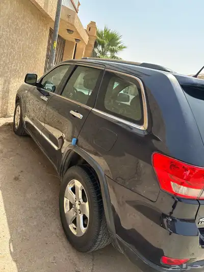 جيب شروكي 2011 1
