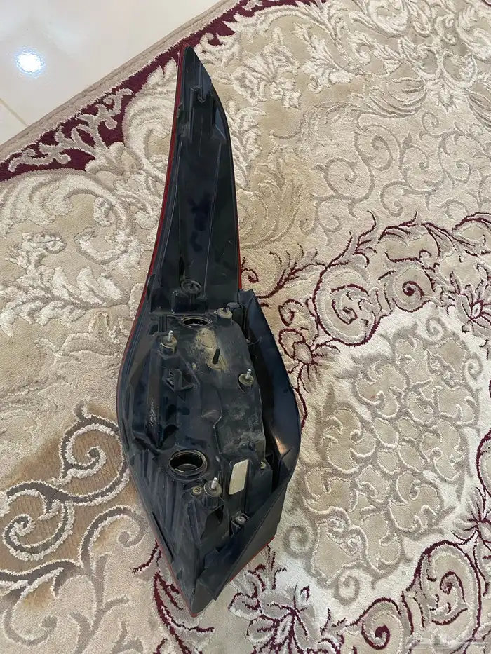 اسطبة يمين 1