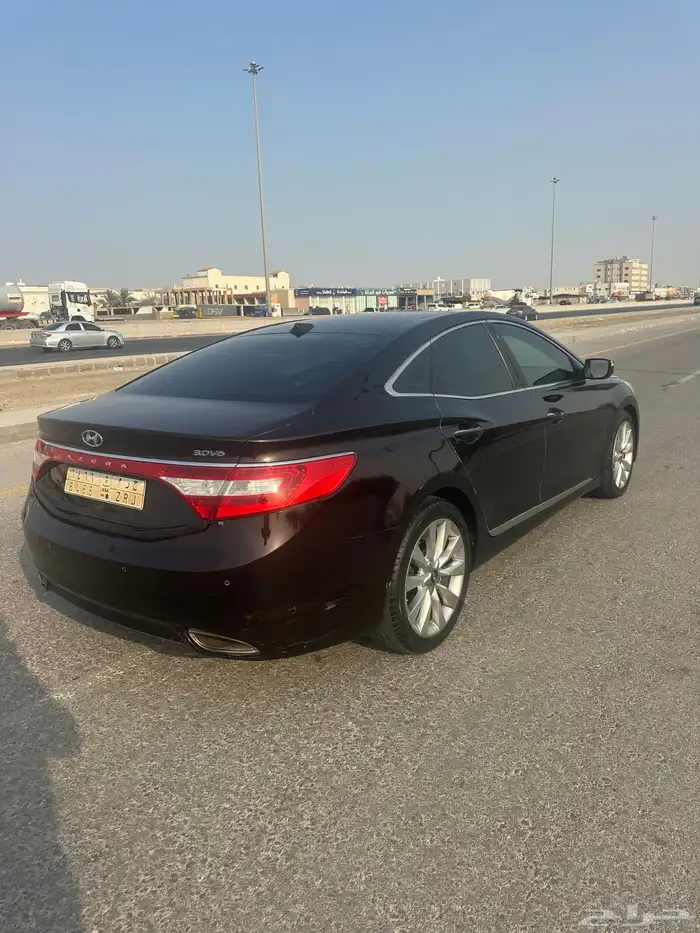 ازيرا 2015 فل كامل اعلى فئة 9