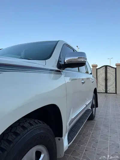 للبيع لاندكروزر جي اكس ار 2