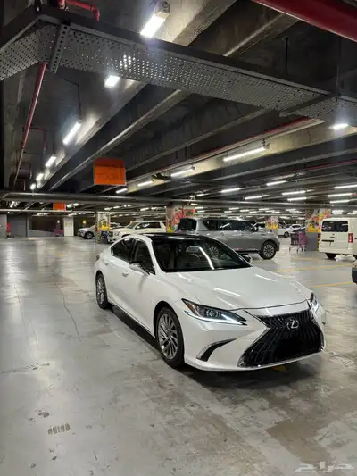 لكزس es350 2023 7