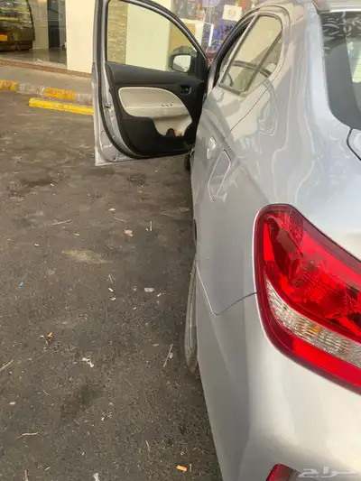 ميتسوبيشي للبيع ماشيه 135 الف 1