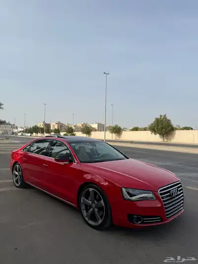 أقبل البدل Audi a8L لون مميز 3