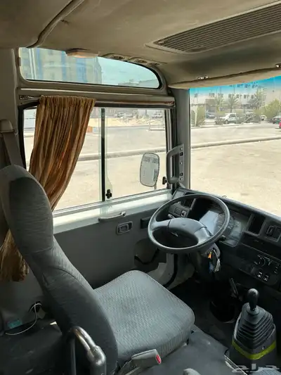 باص كوستر نيسان 30 راكب ديزل مخزن 39
