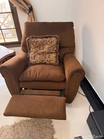 طقم كنب مع طاولات 4