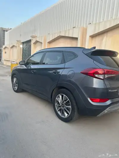 للبيع  هيونداي توسان ديزل فتحه بانوراما فل كامل 0
