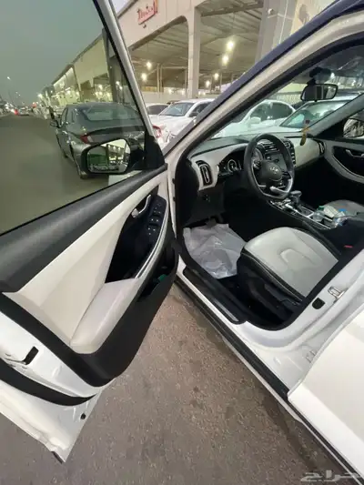 للبيع كريتا جراند ثلاث مراتب ماكينه2000 سقف بانوراما بصمه 12